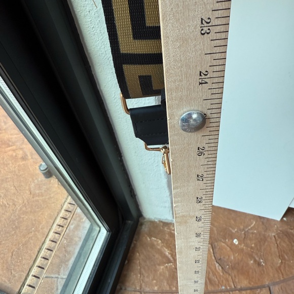 Versace satin parfum satchel bag with inner removable bag shoulder strap - Picture 9 of 14